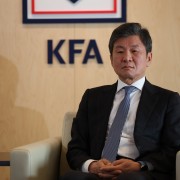 九游娱乐登录入口-韩媒：韩国文体部向韩国足协发信函，要求处分足协主席郑梦奎